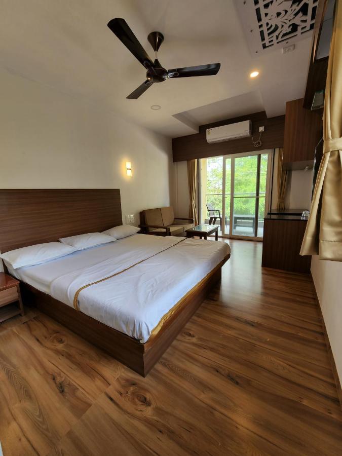 فندق Regal Panhala Residency المظهر الخارجي الصورة